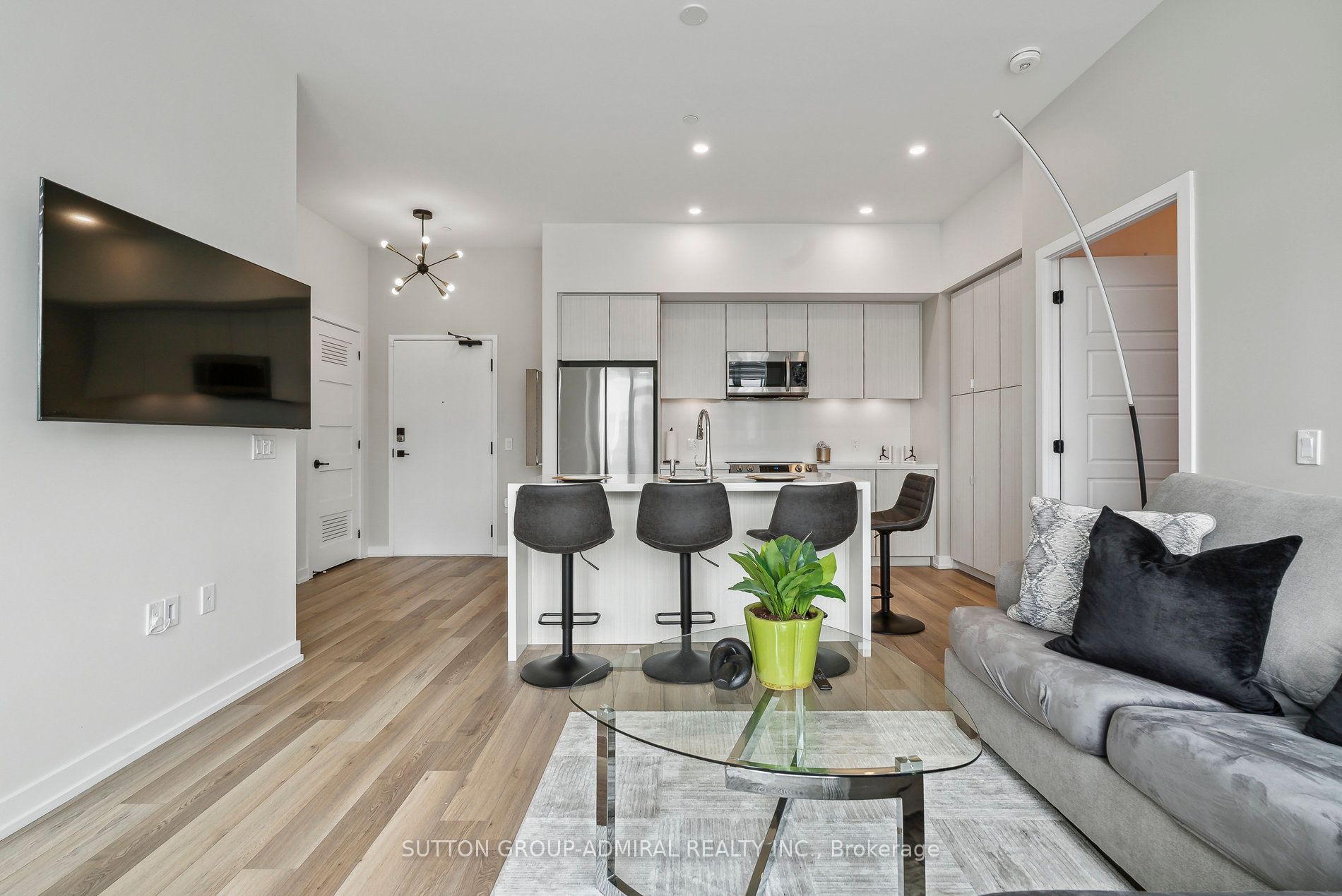 415 Sea Ray Avenue, #432