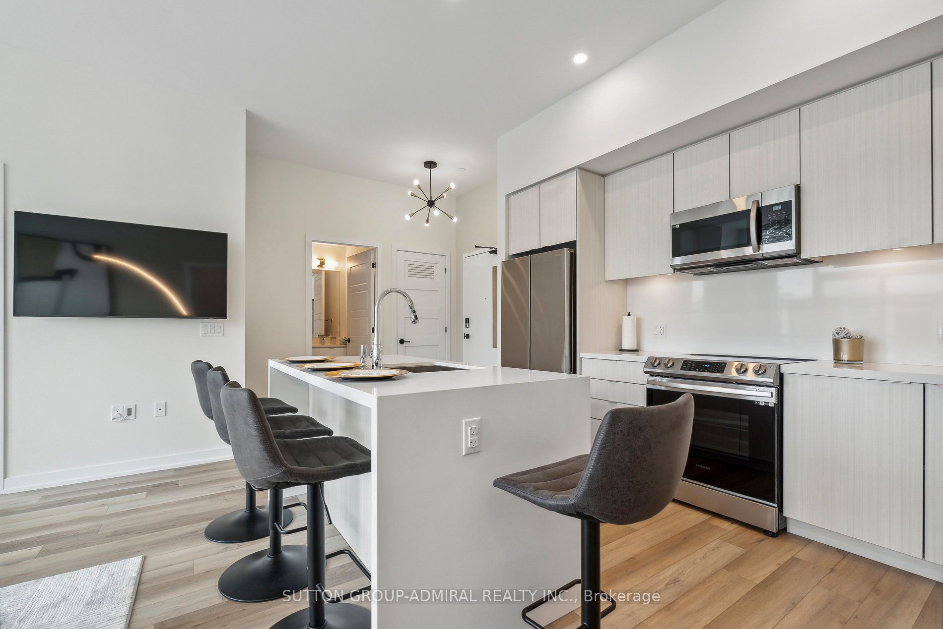 415 Sea Ray Avenue, #432