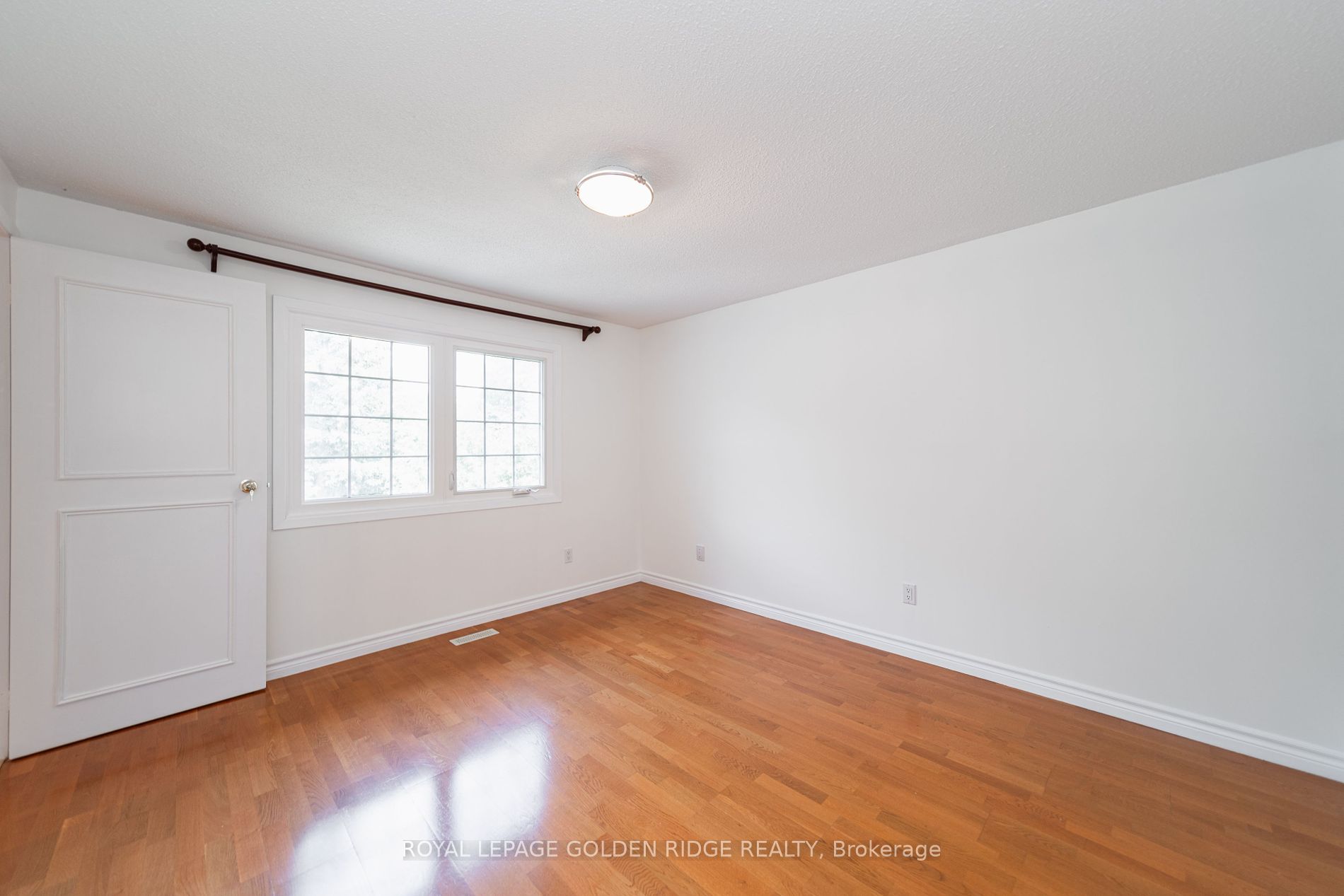 151 Old Surrey Lane