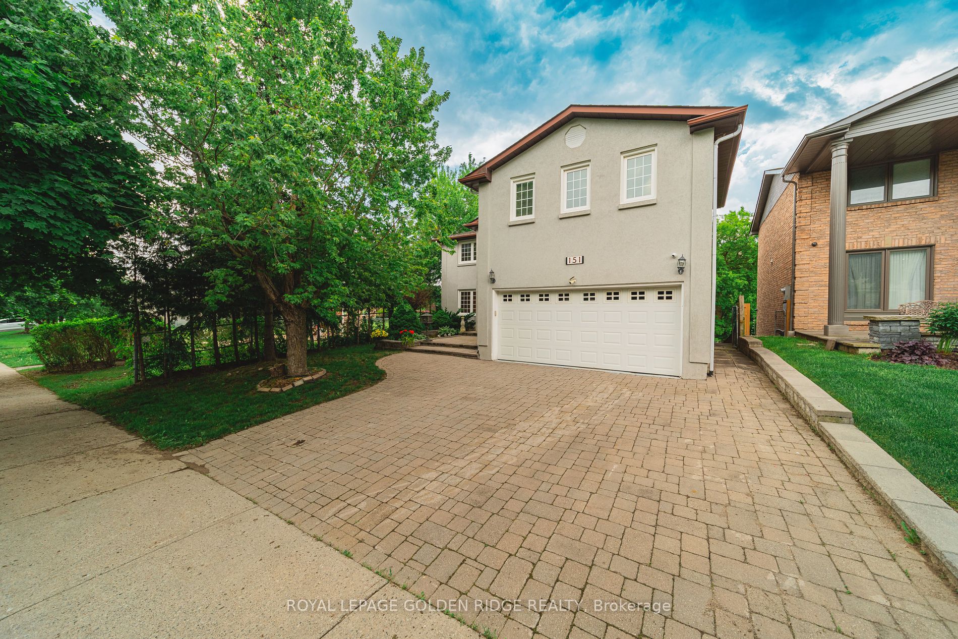 151 Old Surrey Lane