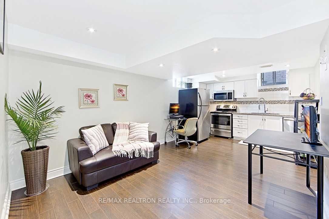 10 Homerton Avenue, #Bsmnt