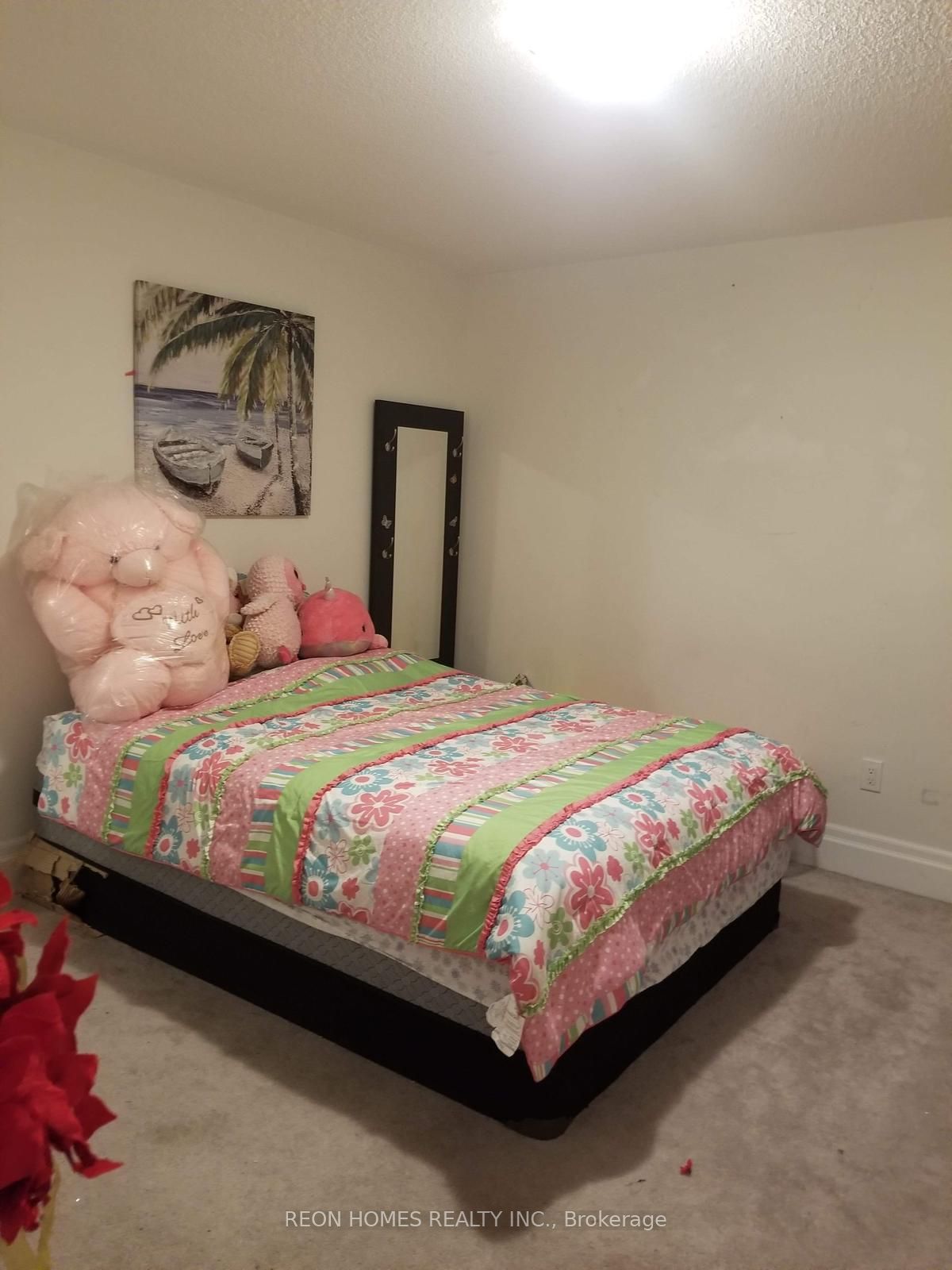 98 Decarolis Crescent