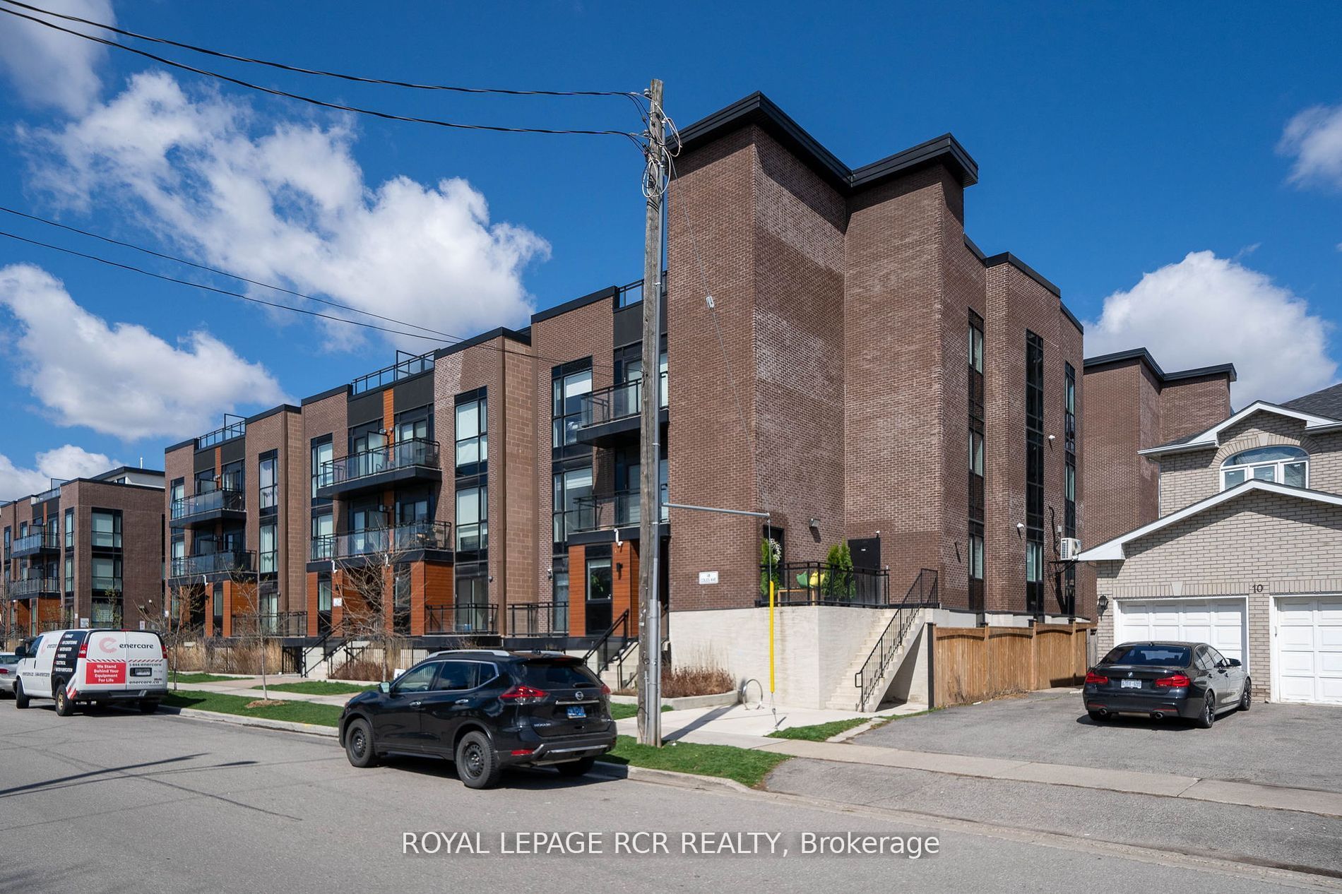18 Coles Ave, #603