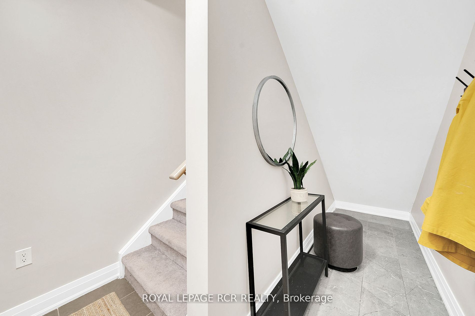18 Coles Ave, #603