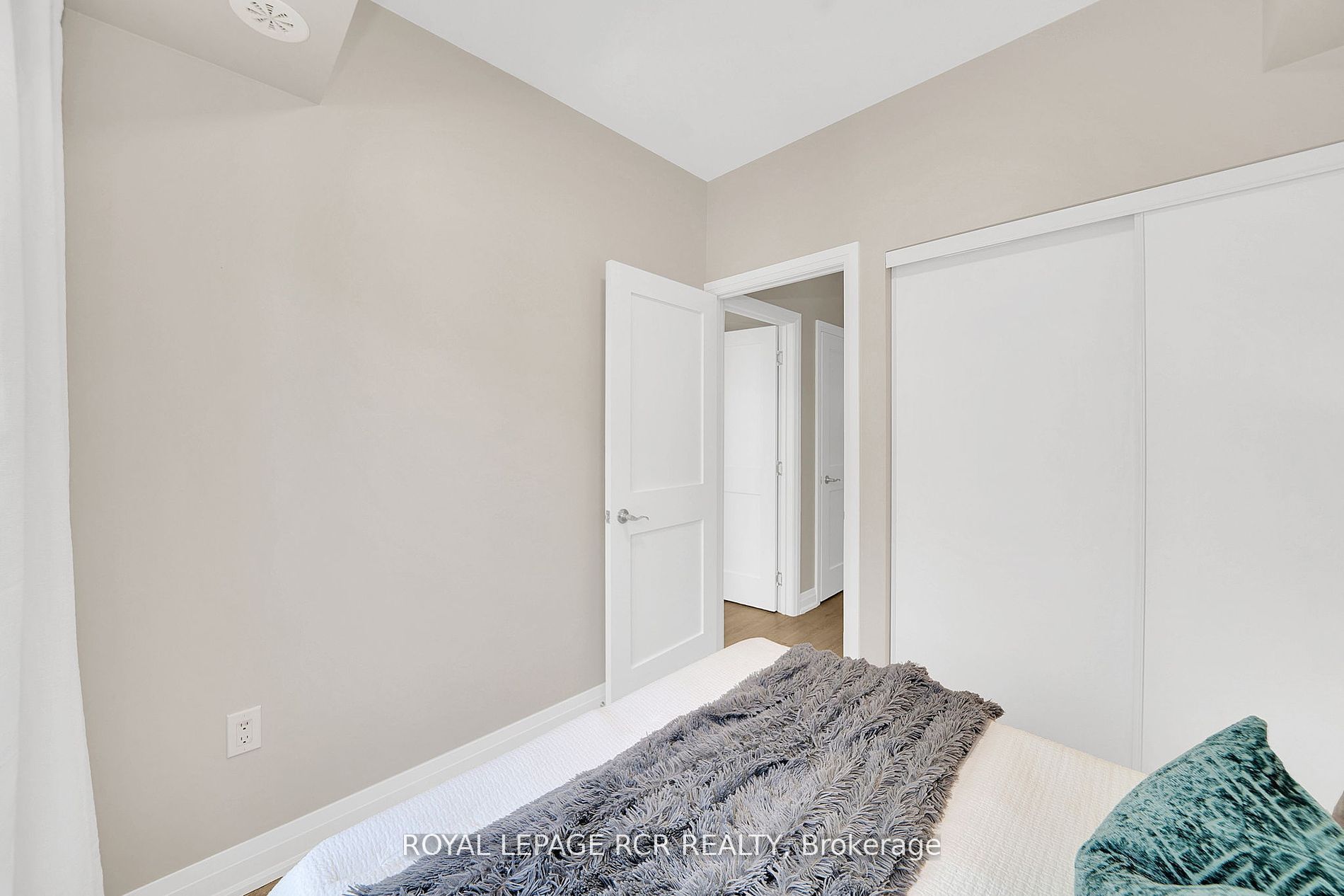 18 Coles Ave, #603