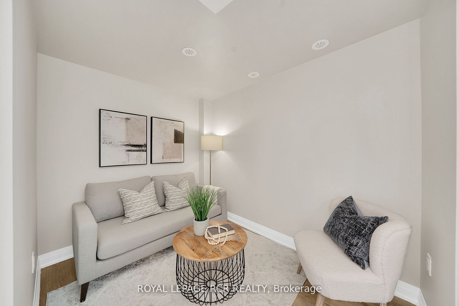 18 Coles Ave, #603