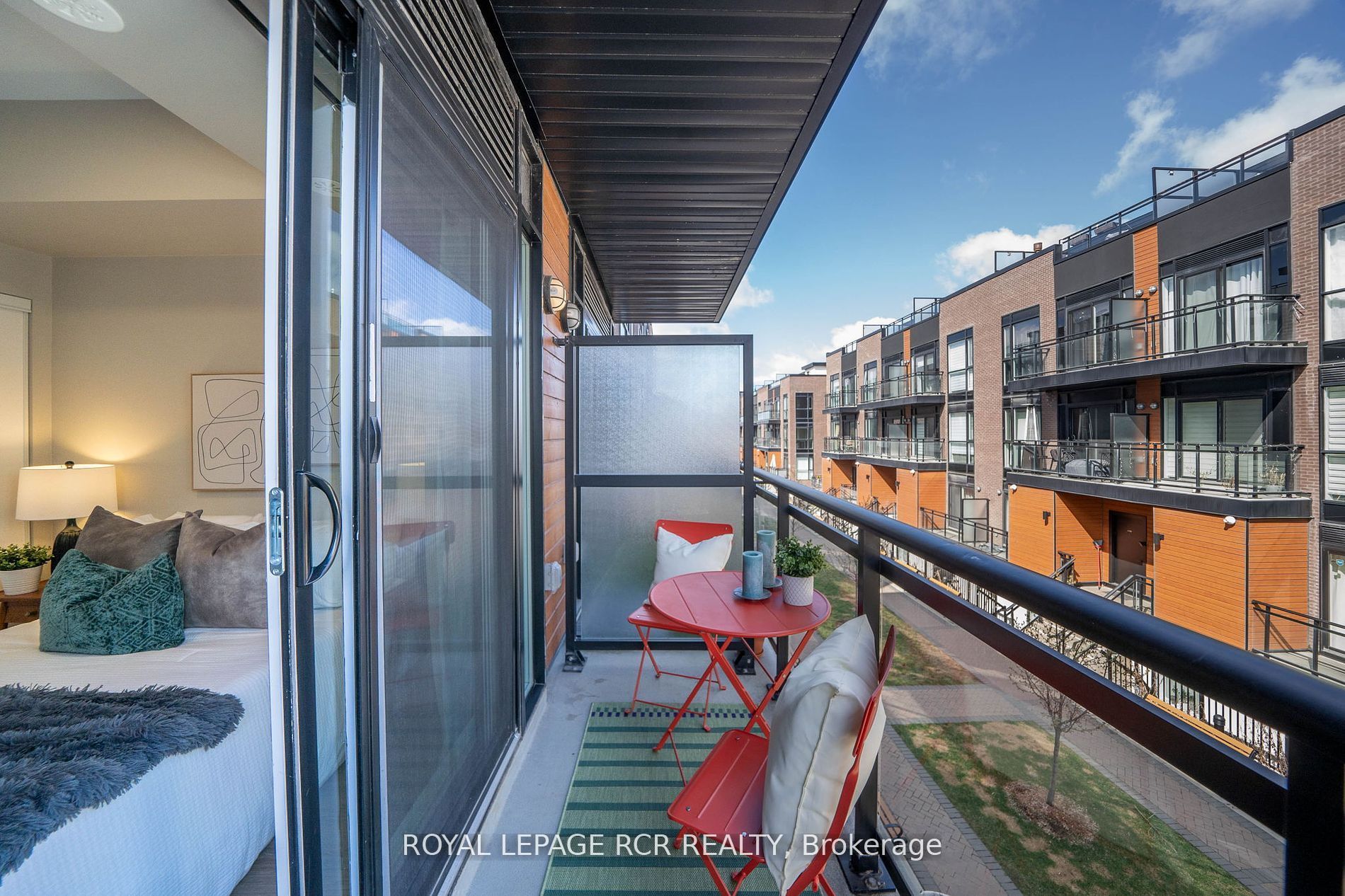 18 Coles Ave, #603