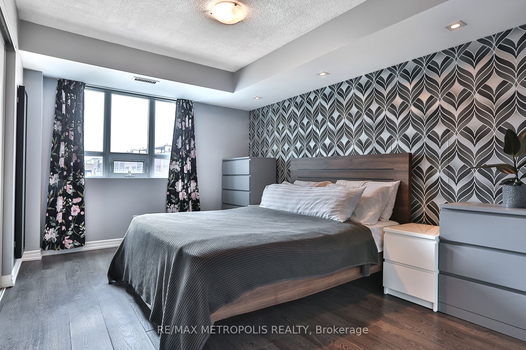 7730 Kipling Avenue #311