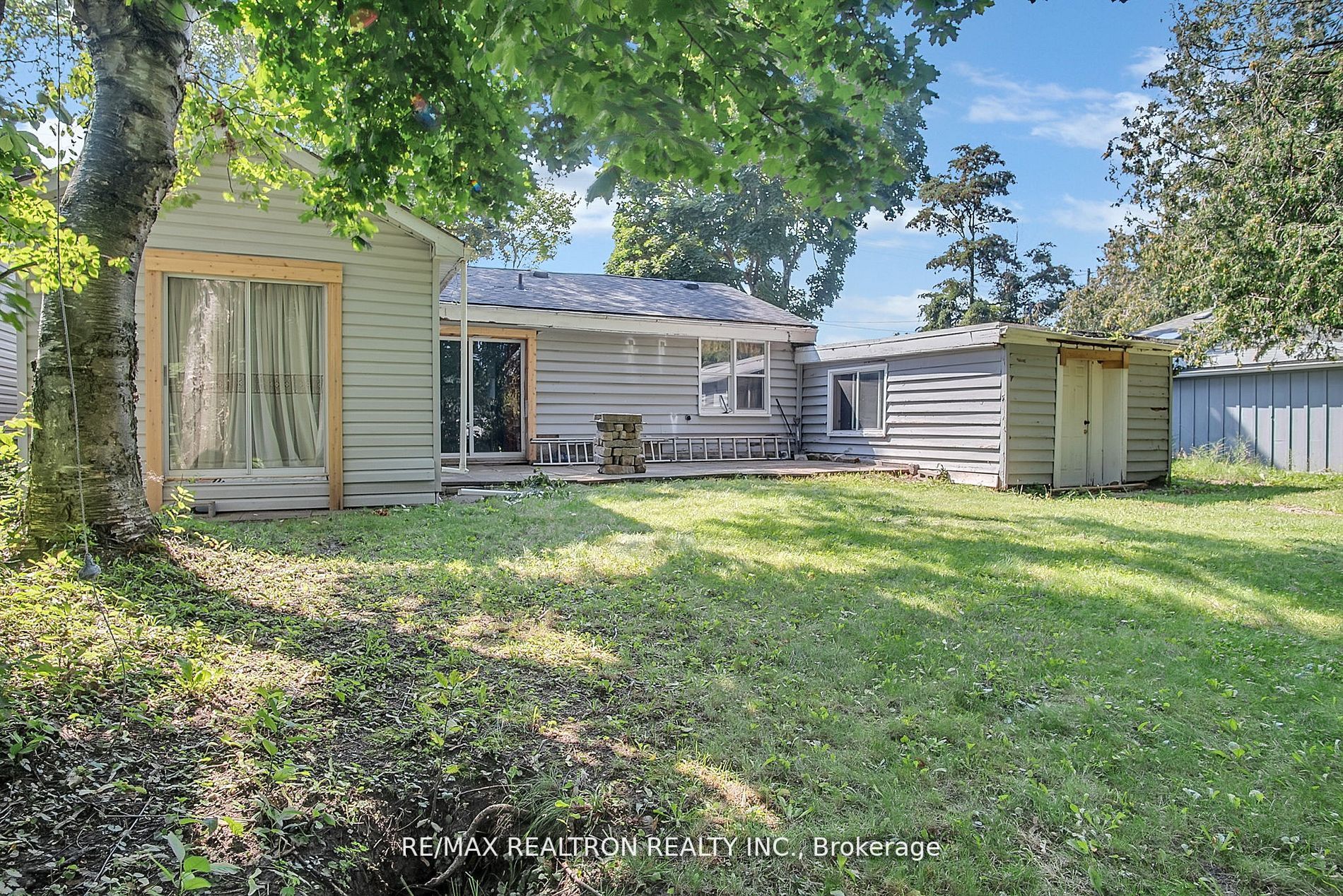 2083 St John's Rd