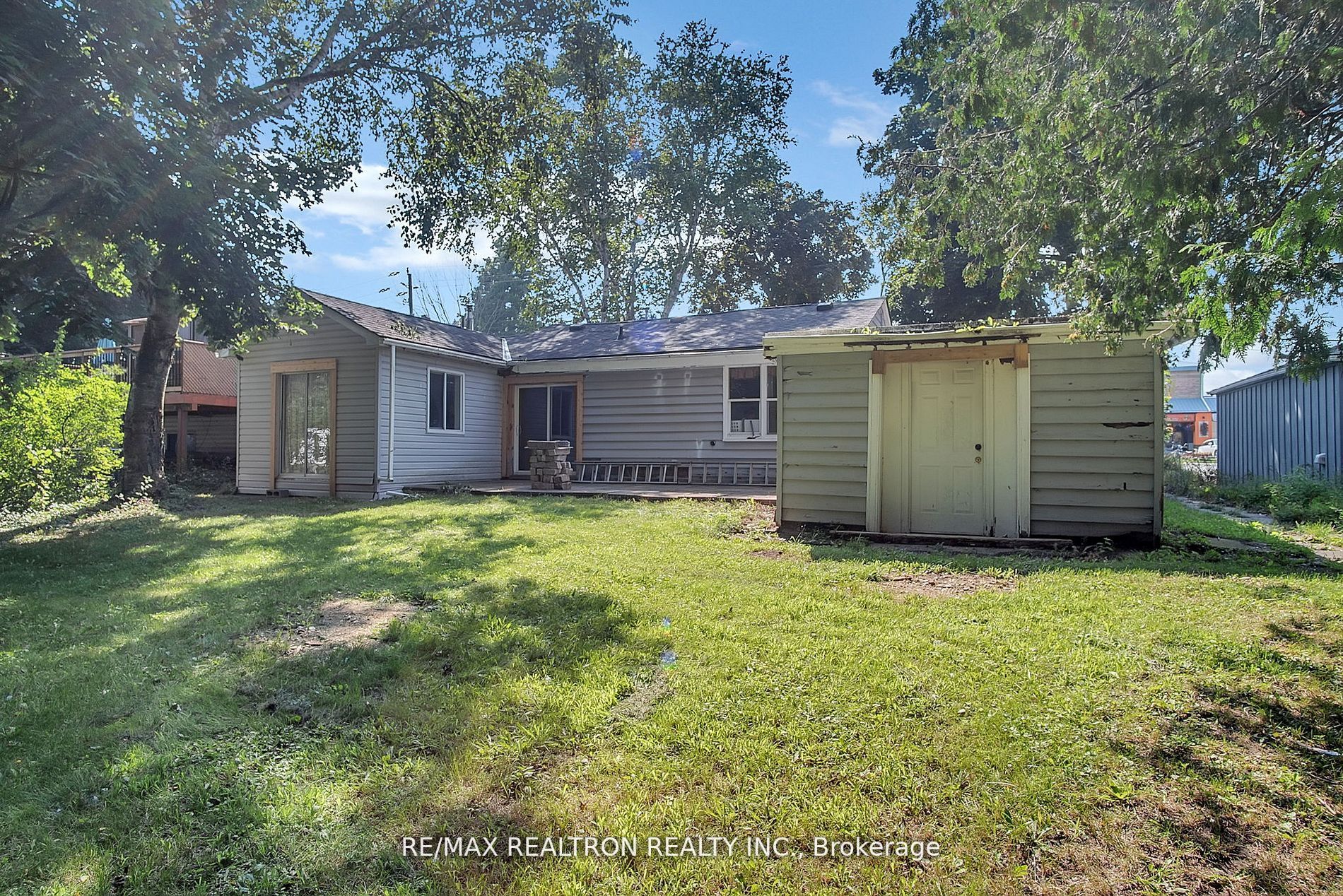2083 St John's Rd