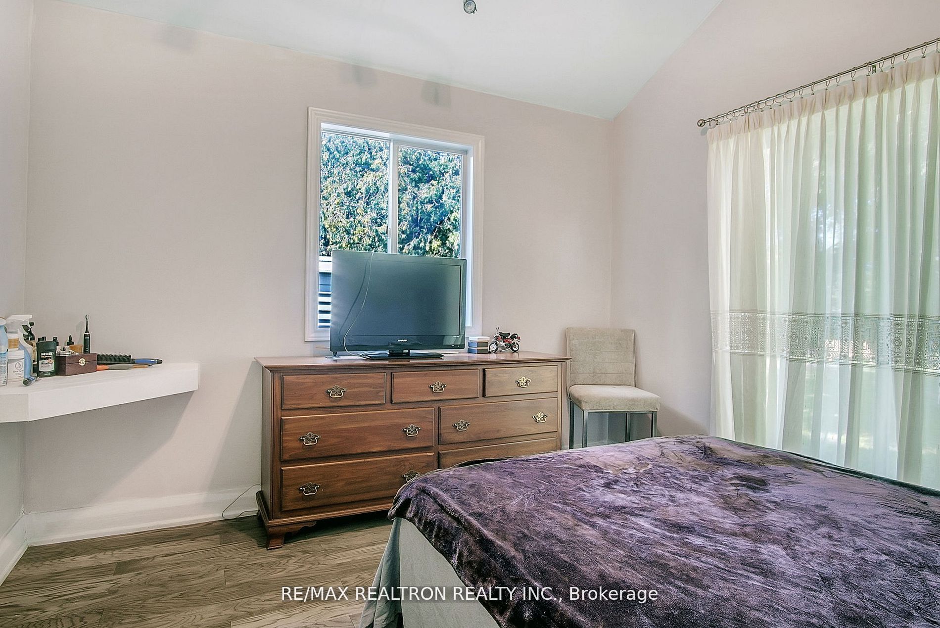 2083 St John's Rd