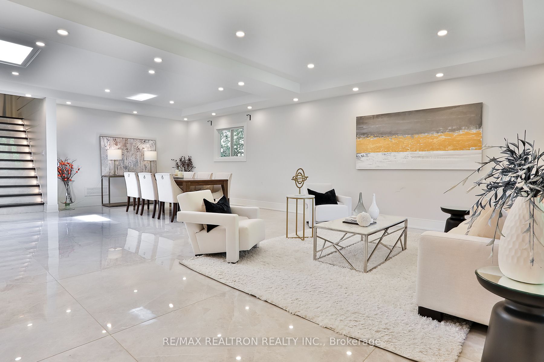 80 Sprucewood Dr