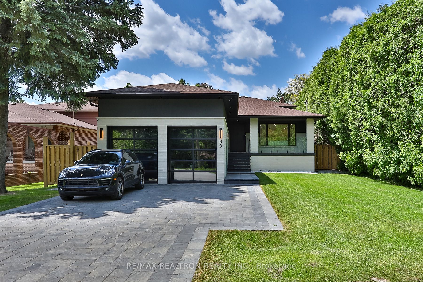 80 Sprucewood Dr