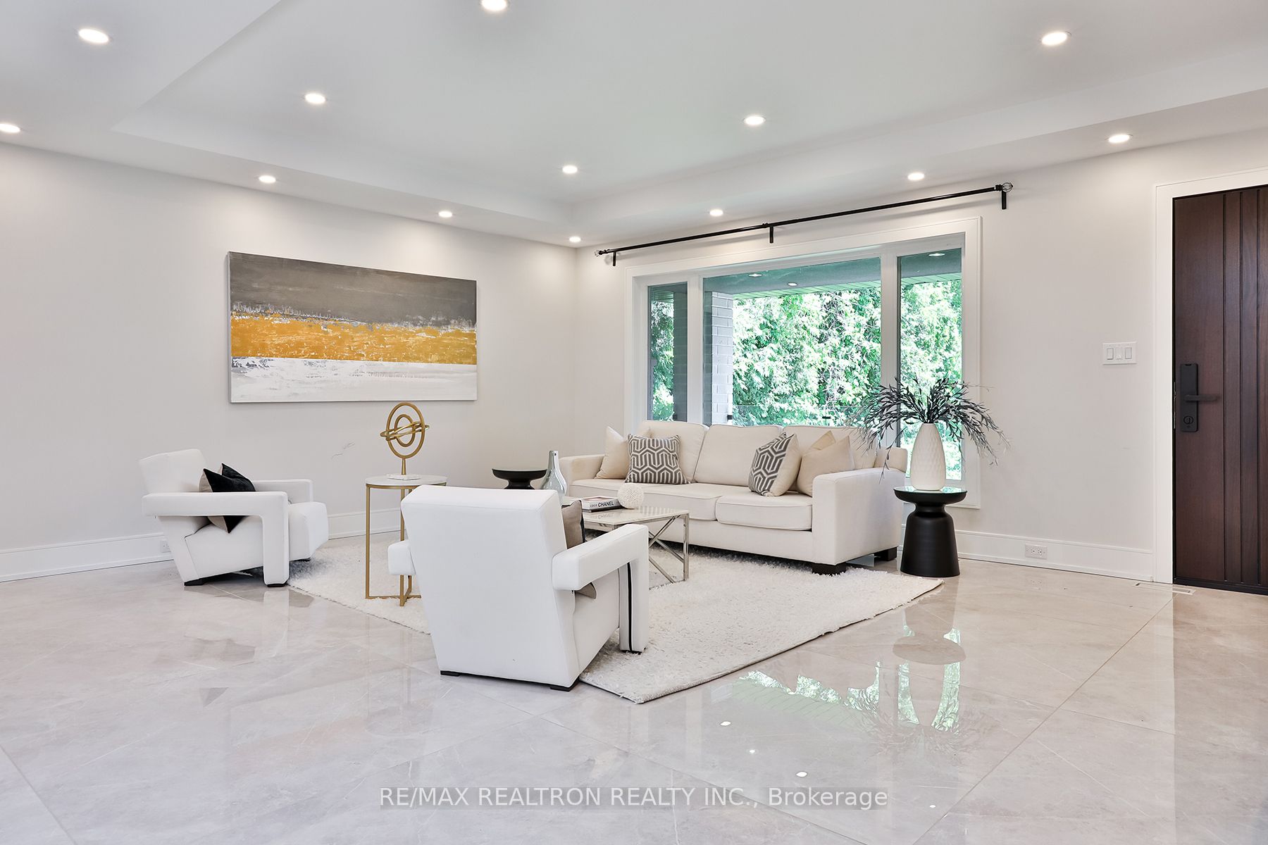 80 Sprucewood Dr