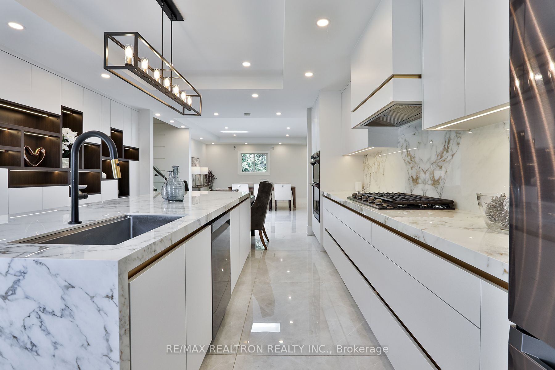 80 Sprucewood Dr