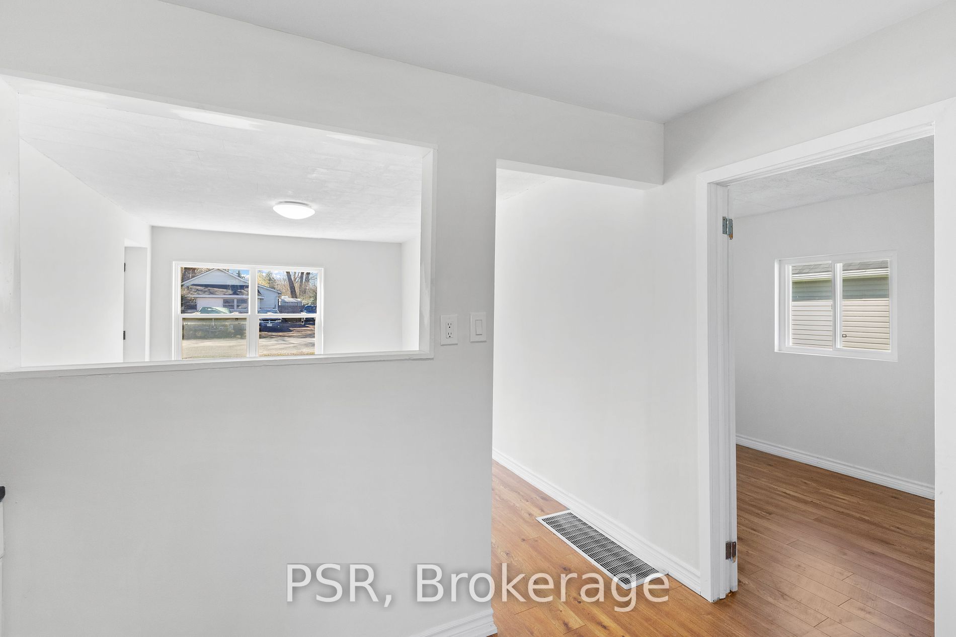 208 Bayview Ave