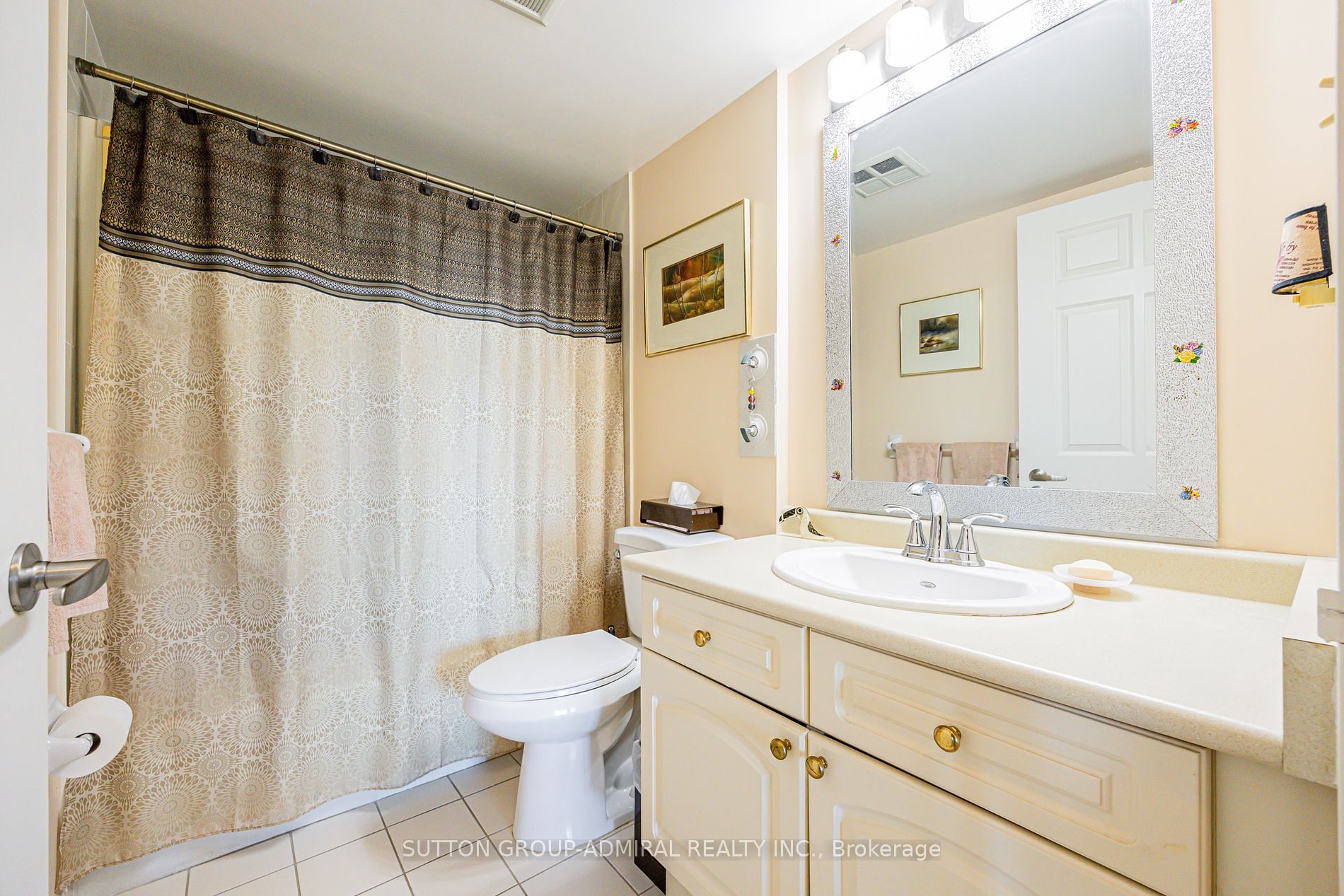 1 Clark Ave W, #1604