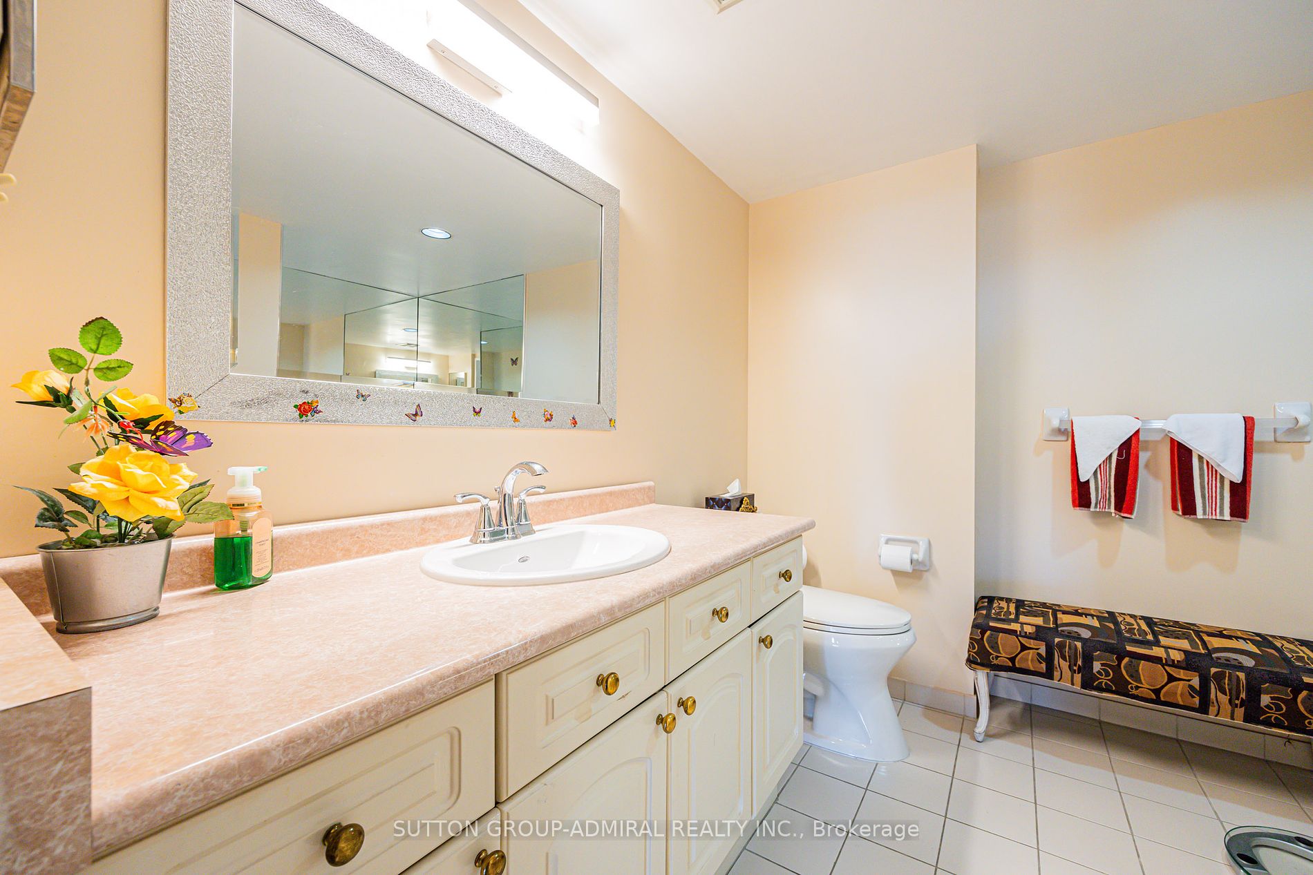 1 Clark Ave W, #1604