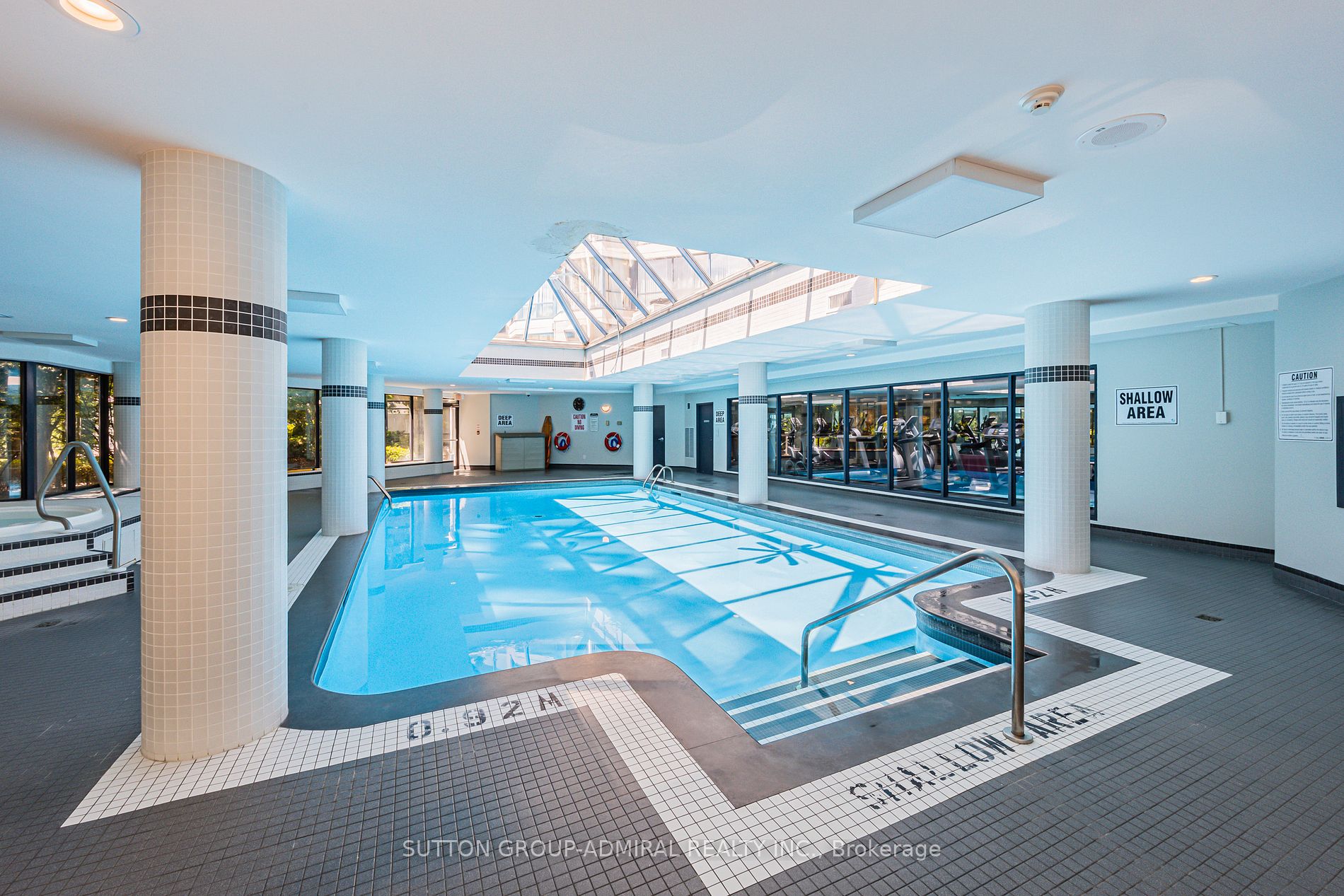 1 Clark Ave W, #1604