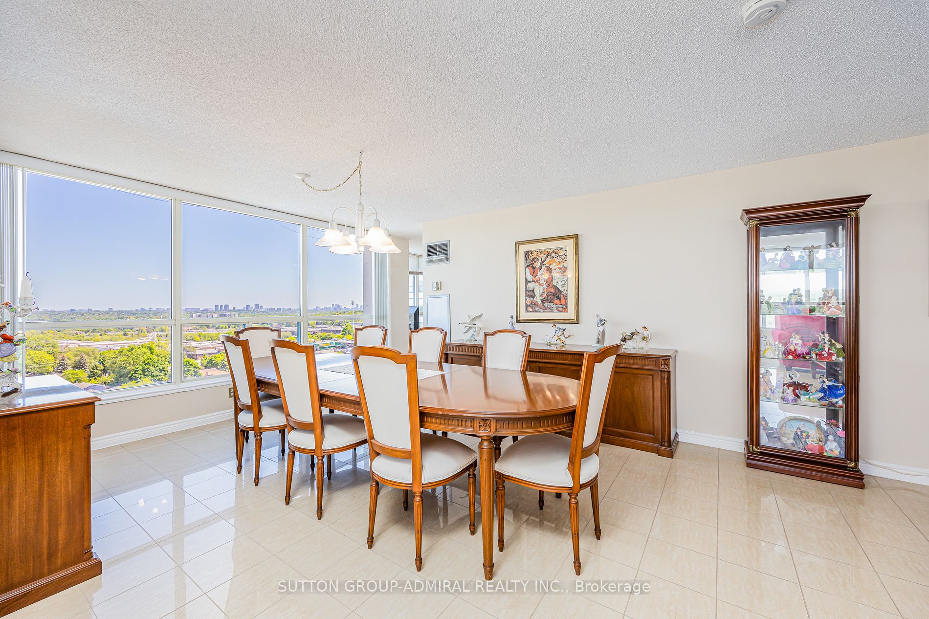 1 Clark Ave W, #1604