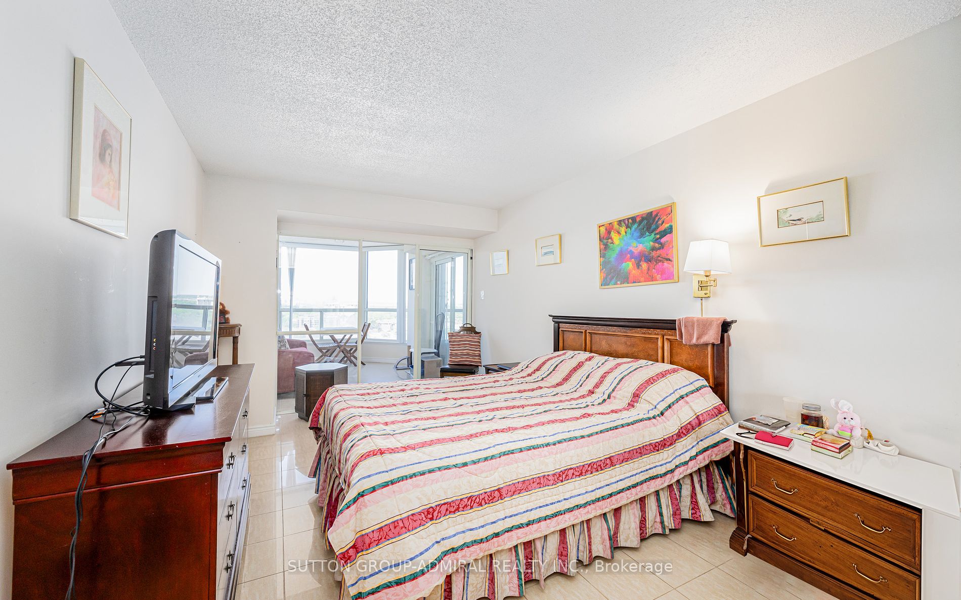 1 Clark Ave W, #1604