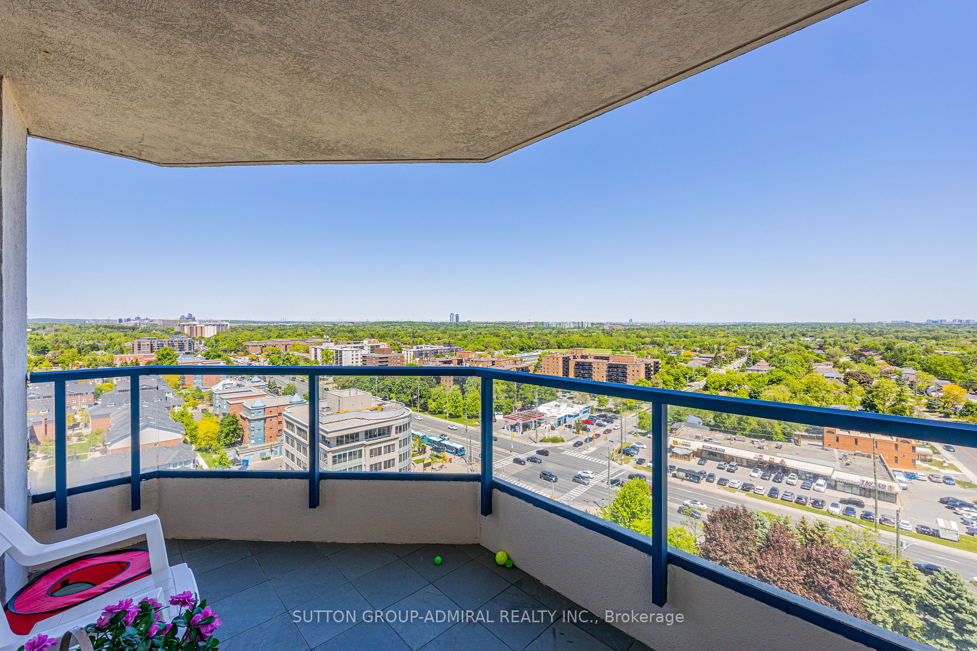 1 Clark Ave W, #1604