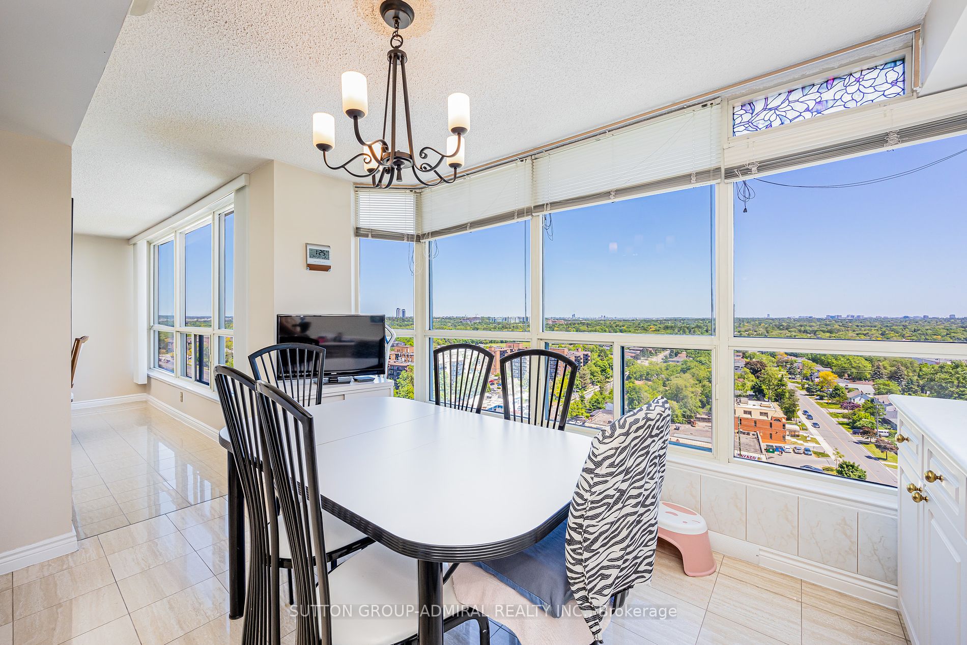 1 Clark Ave W, #1604