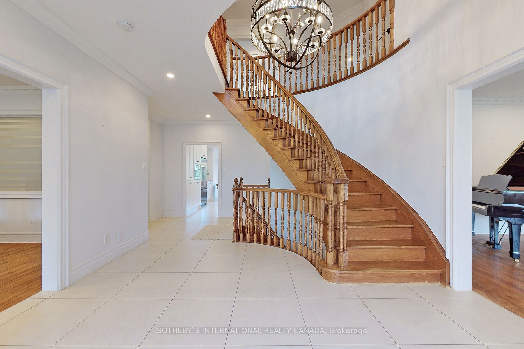 452 Feasby Rd