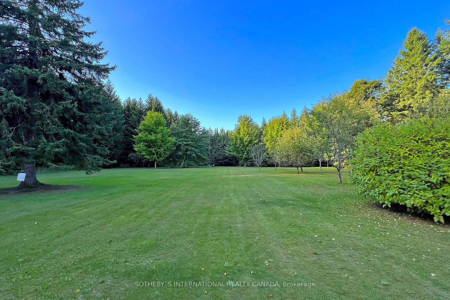 452 Feasby Rd