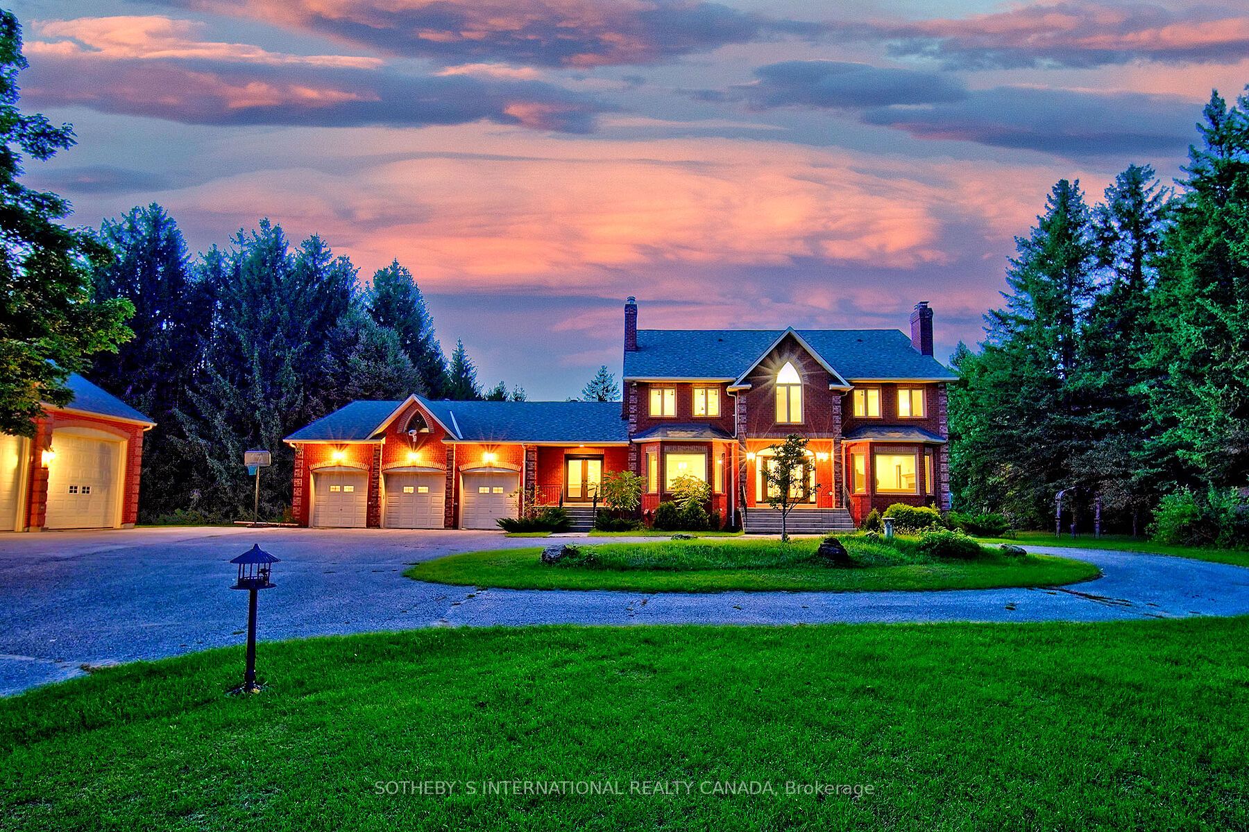 452 Feasby Rd