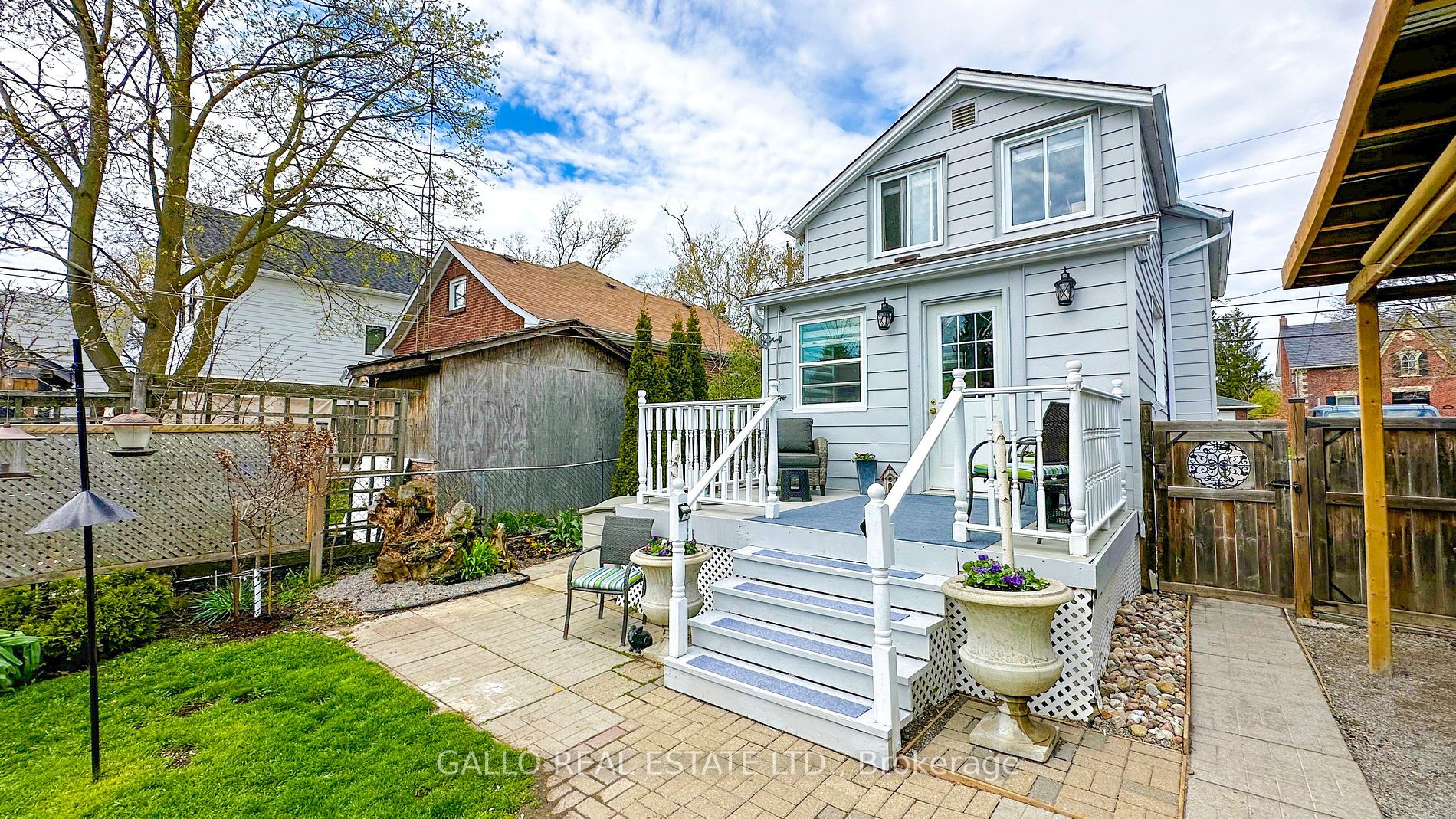 6727 Main Street