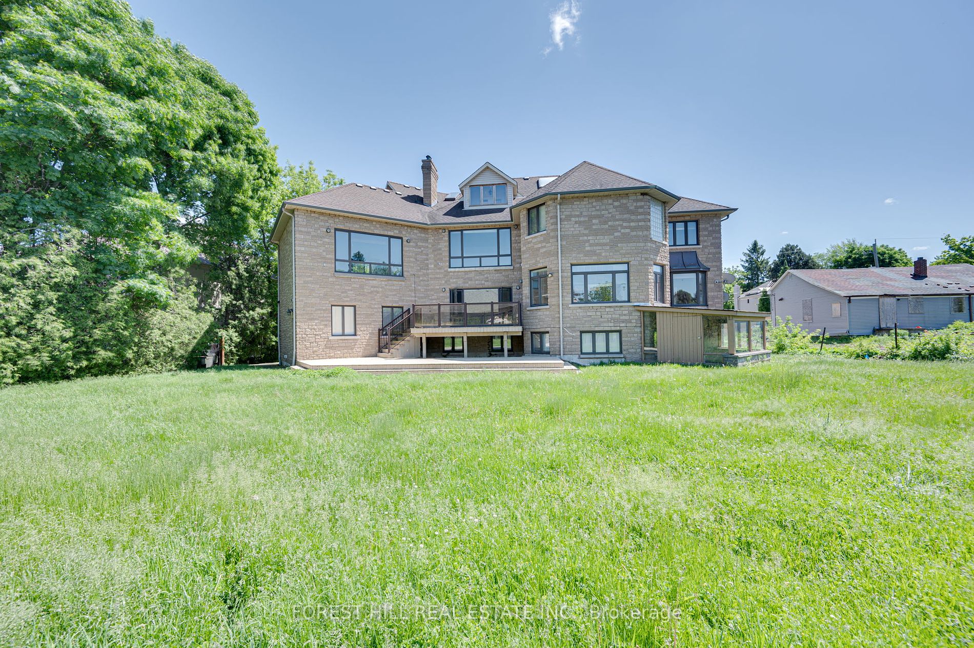 166 Arnold Avenue