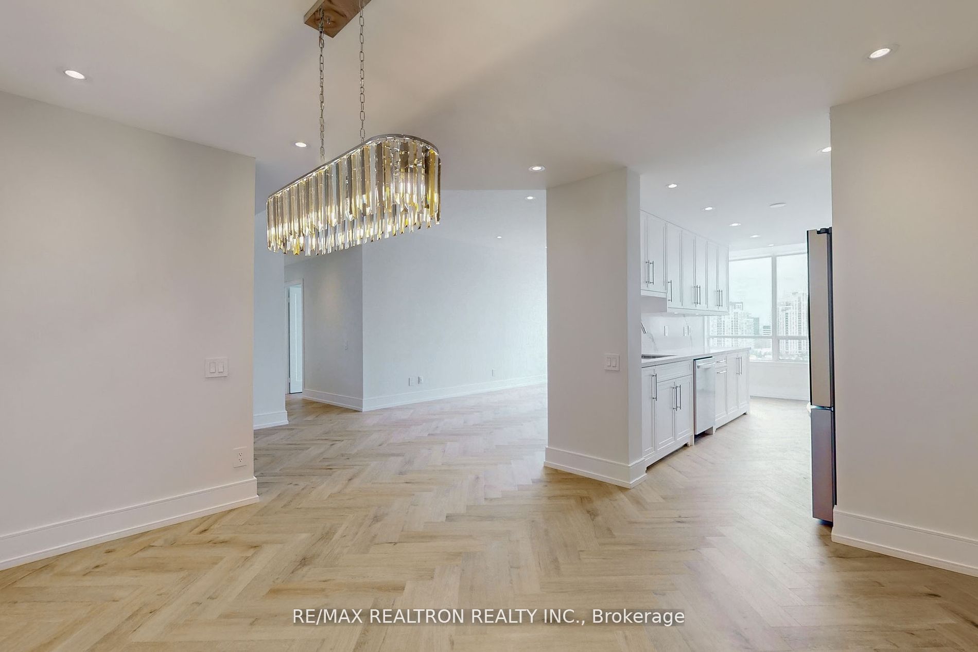 110 Promenade Circ, #1709