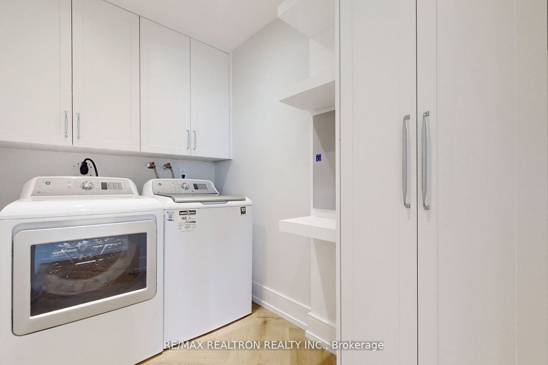 110 Promenade Circ, #1709