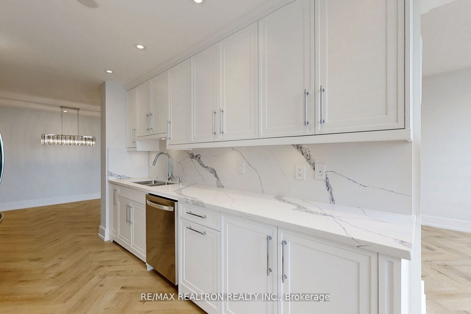 110 Promenade Circ, #1709