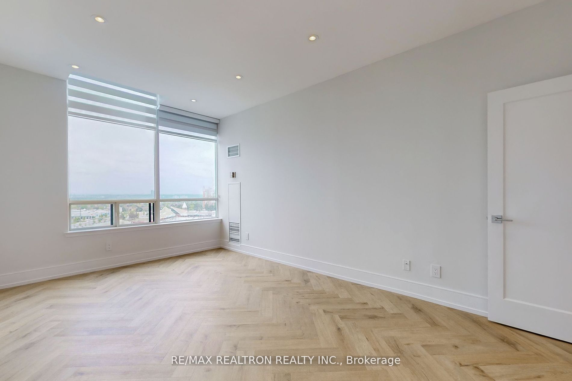 110 Promenade Circ, #1709