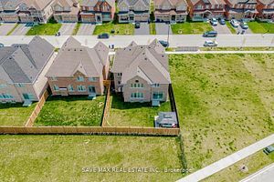 811 Green St