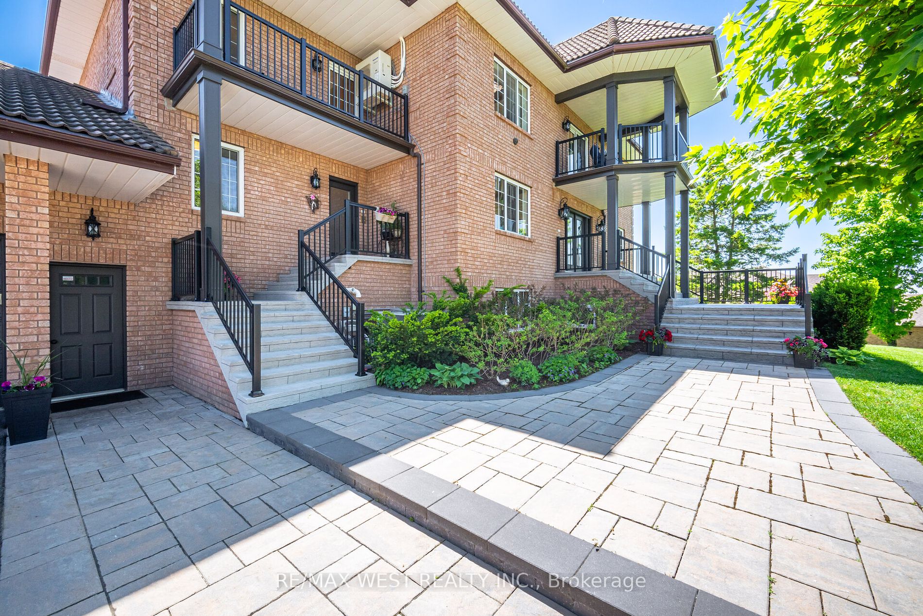 7 Stewart Crescent