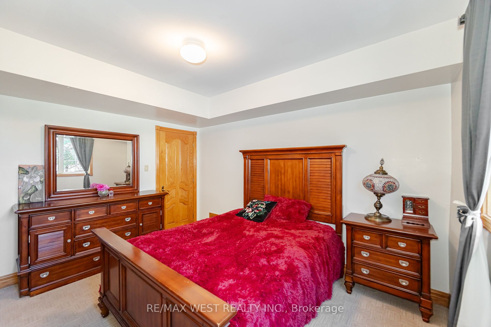 7 Stewart Crescent
