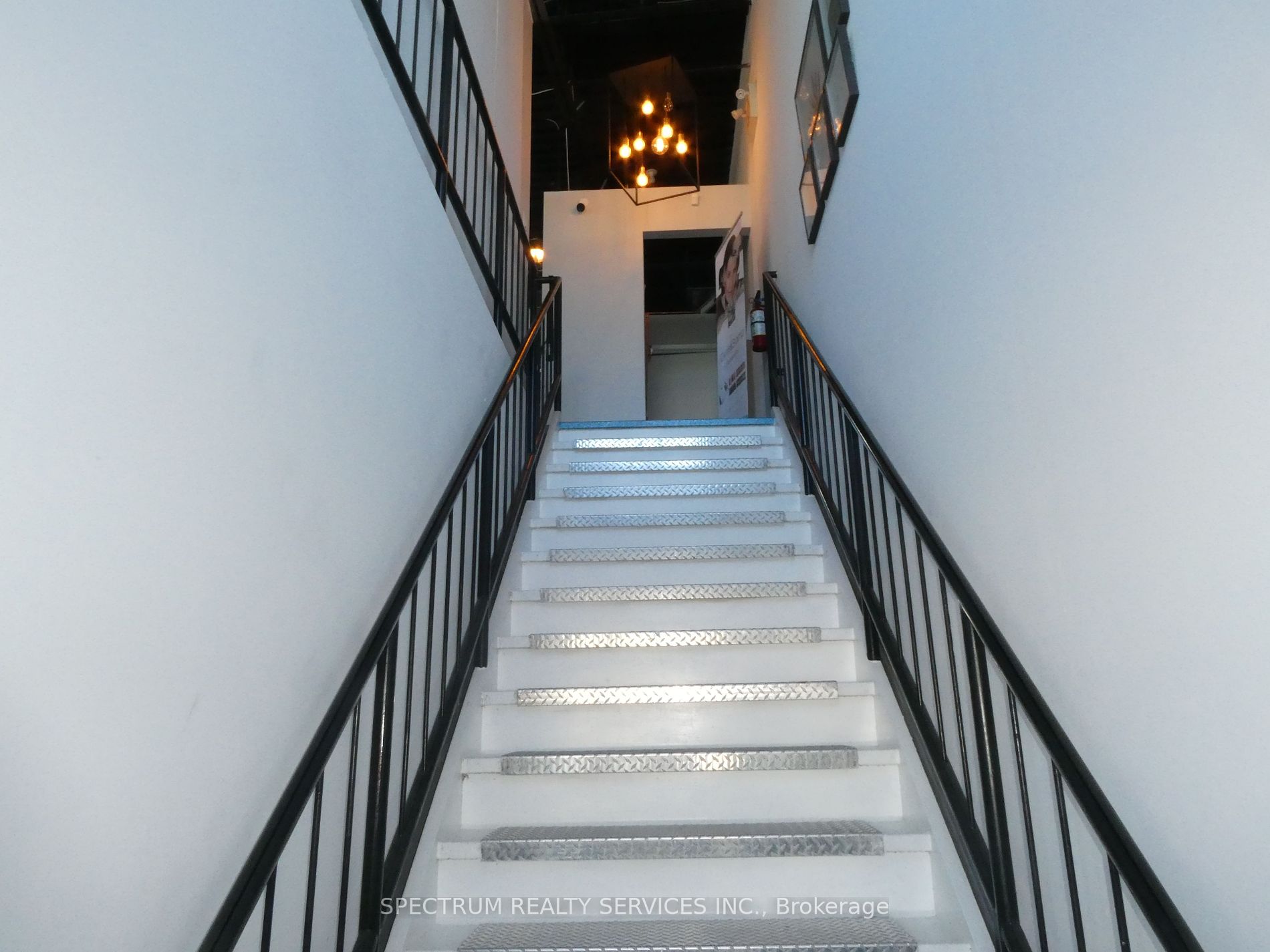51 Jevlan Dr, #1