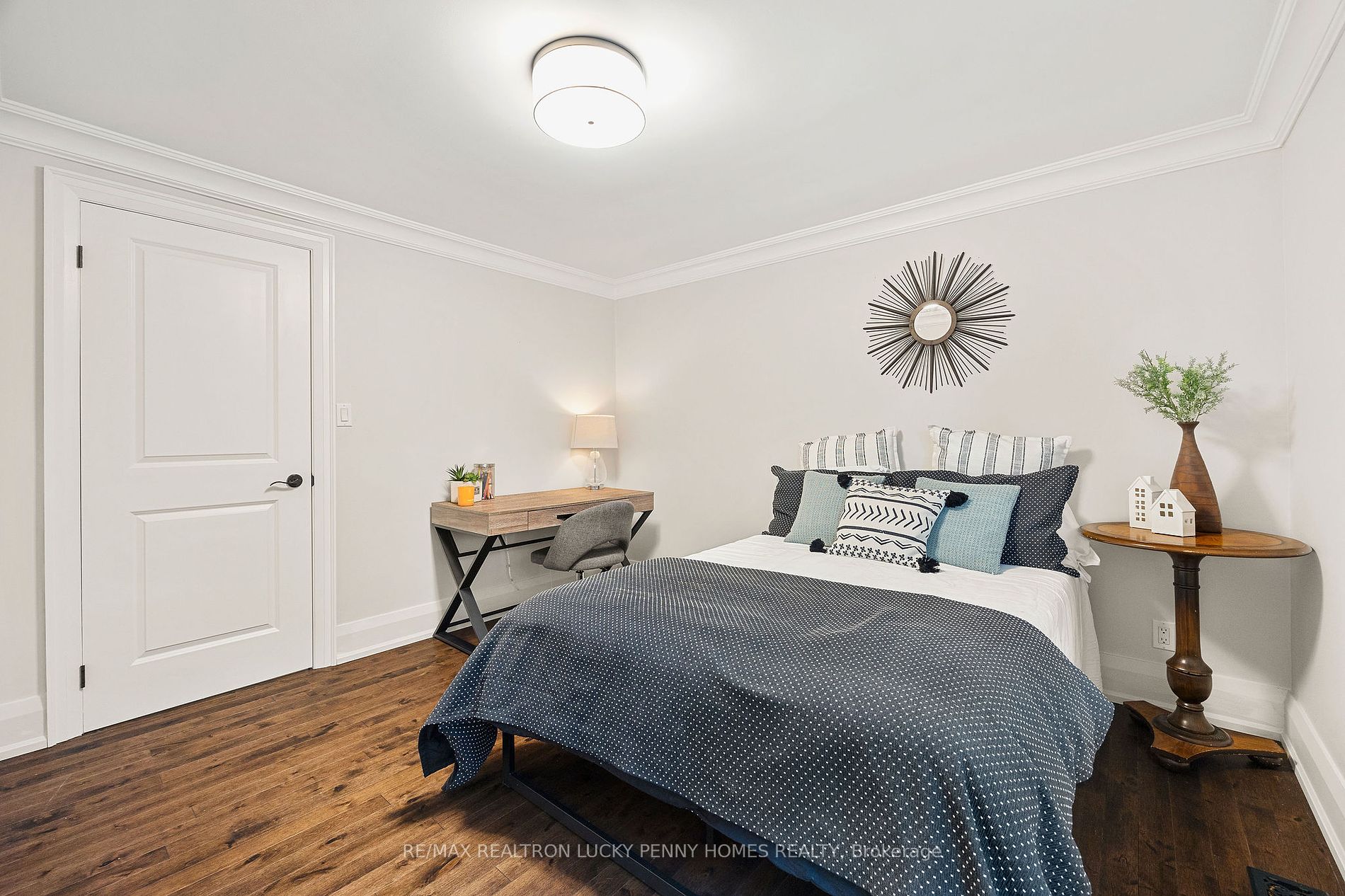 2 Campbell Crt