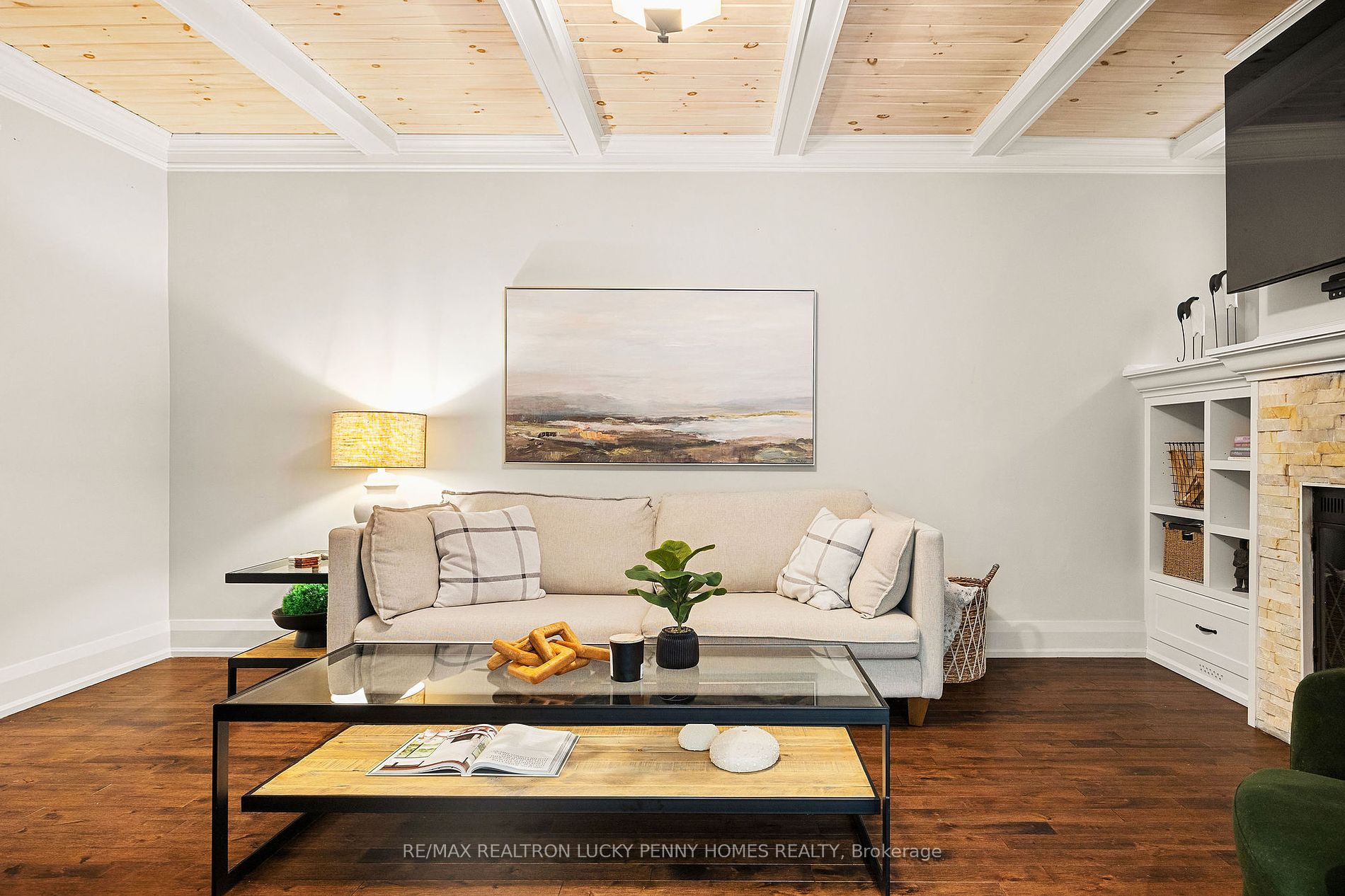 2 Campbell Crt
