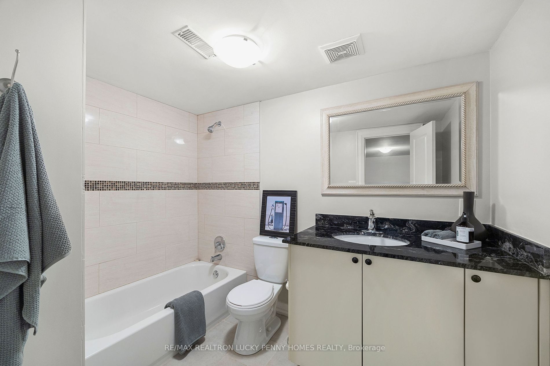 2 Campbell Crt