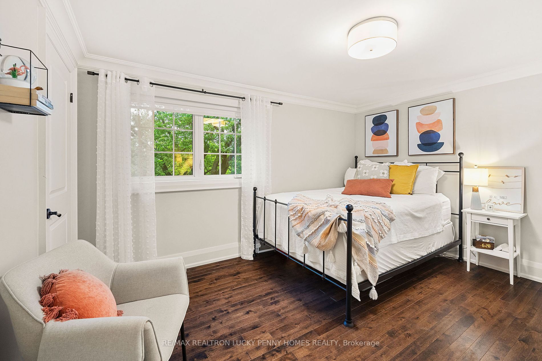 2 Campbell Crt