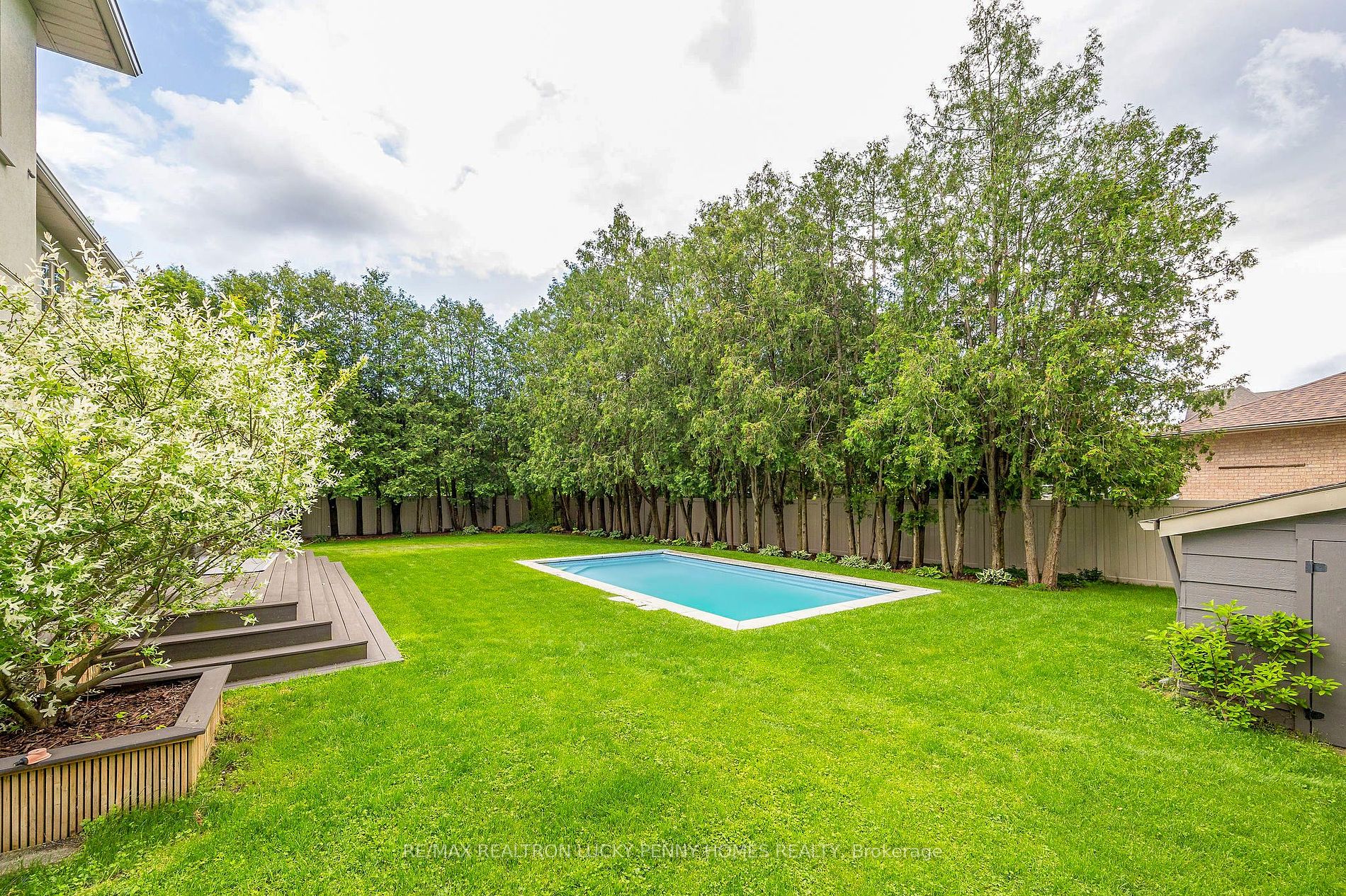 2 Campbell Crt