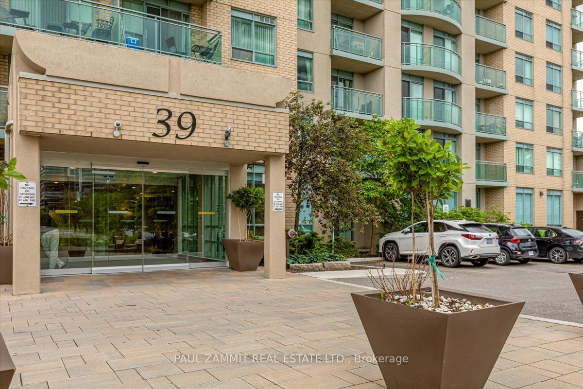 39 Oneida Cres, #306