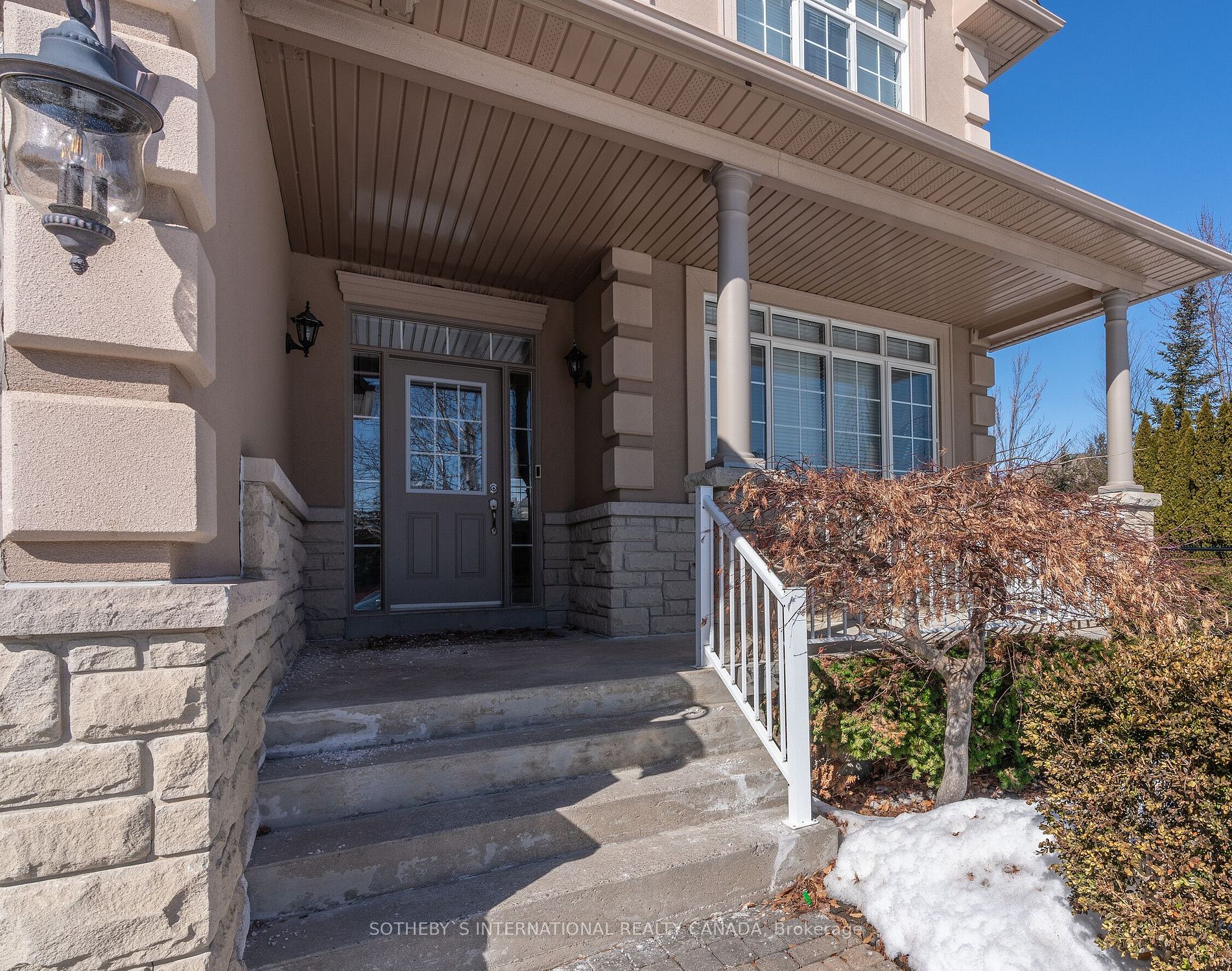 186 Weaver Court