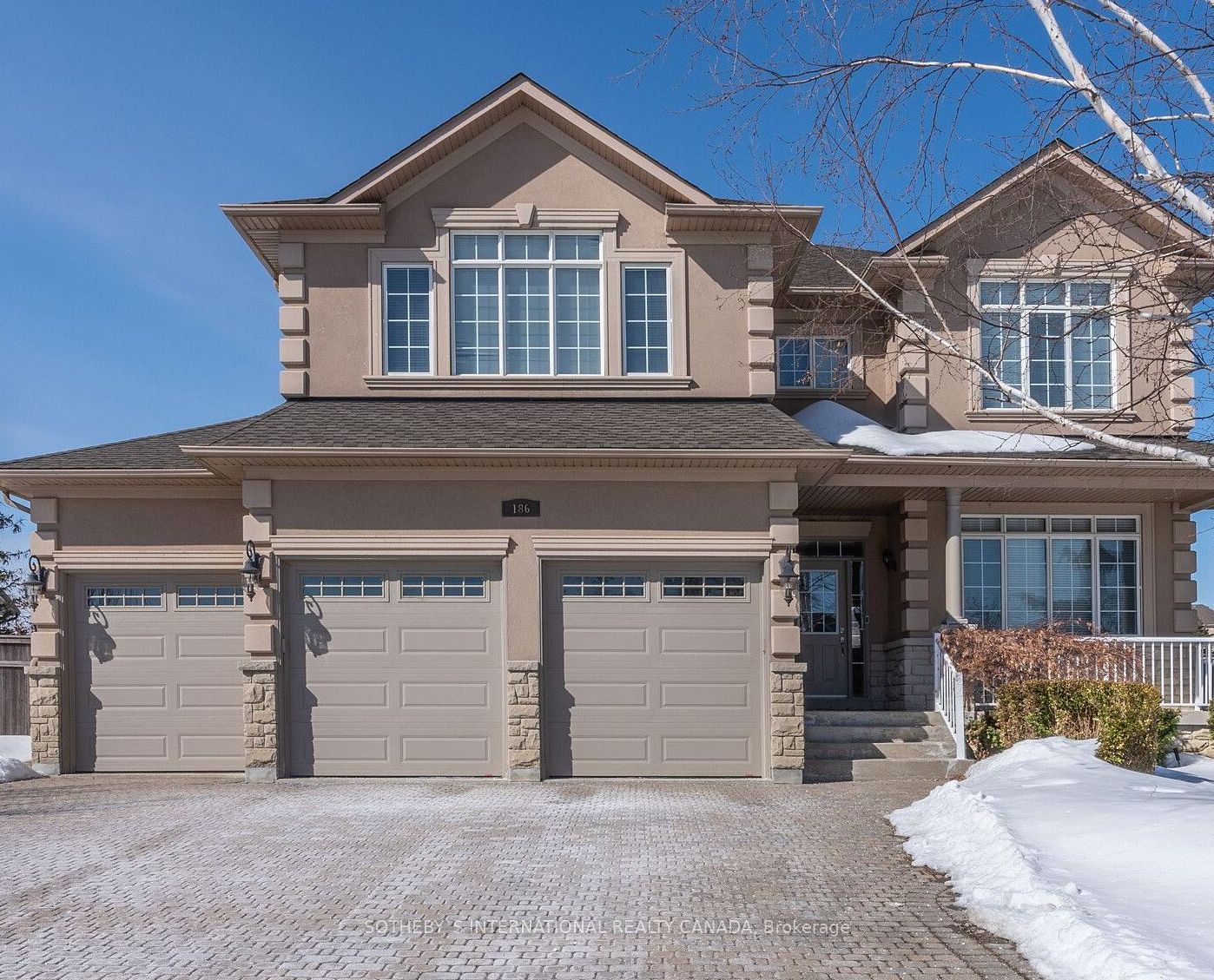 186 Weaver Court