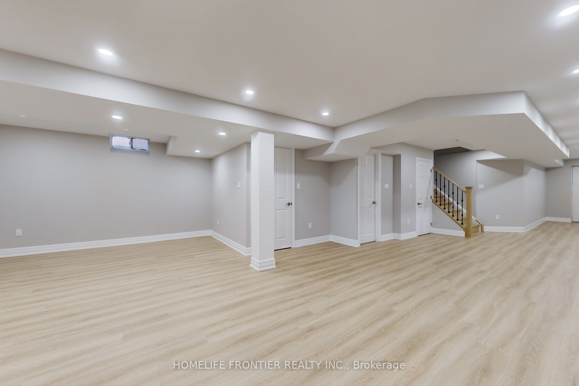 10 Delattaye Ave