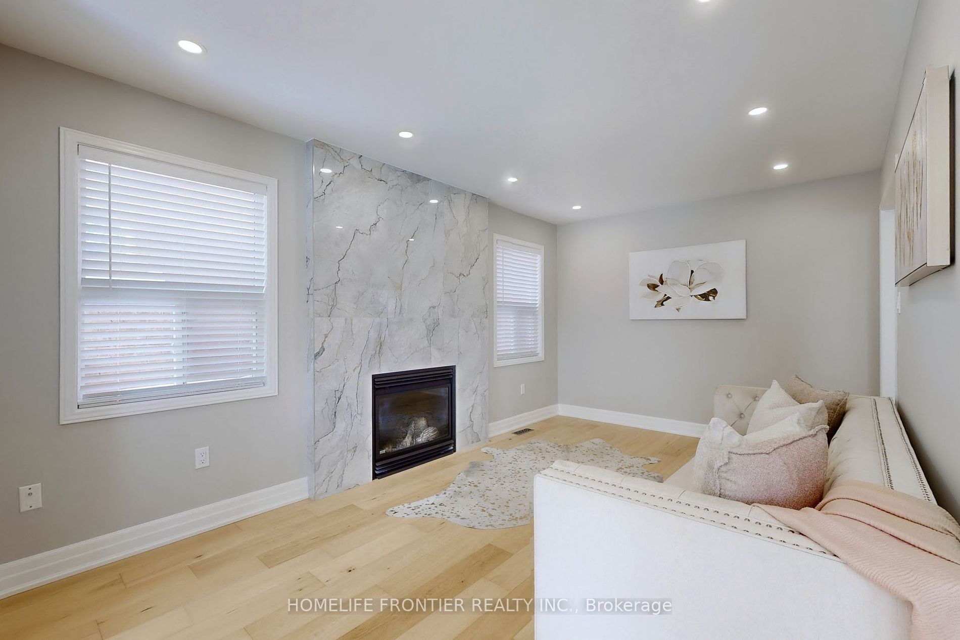 10 Delattaye Ave